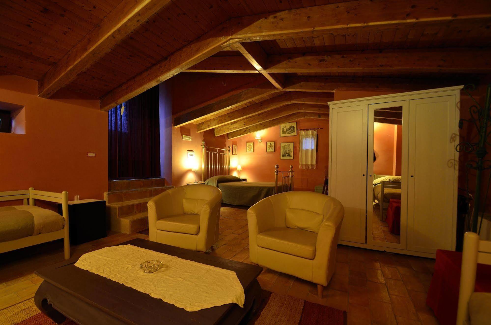 Manouche Osteria B&B San Leucio Eksteriør billede